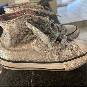 Girls converse